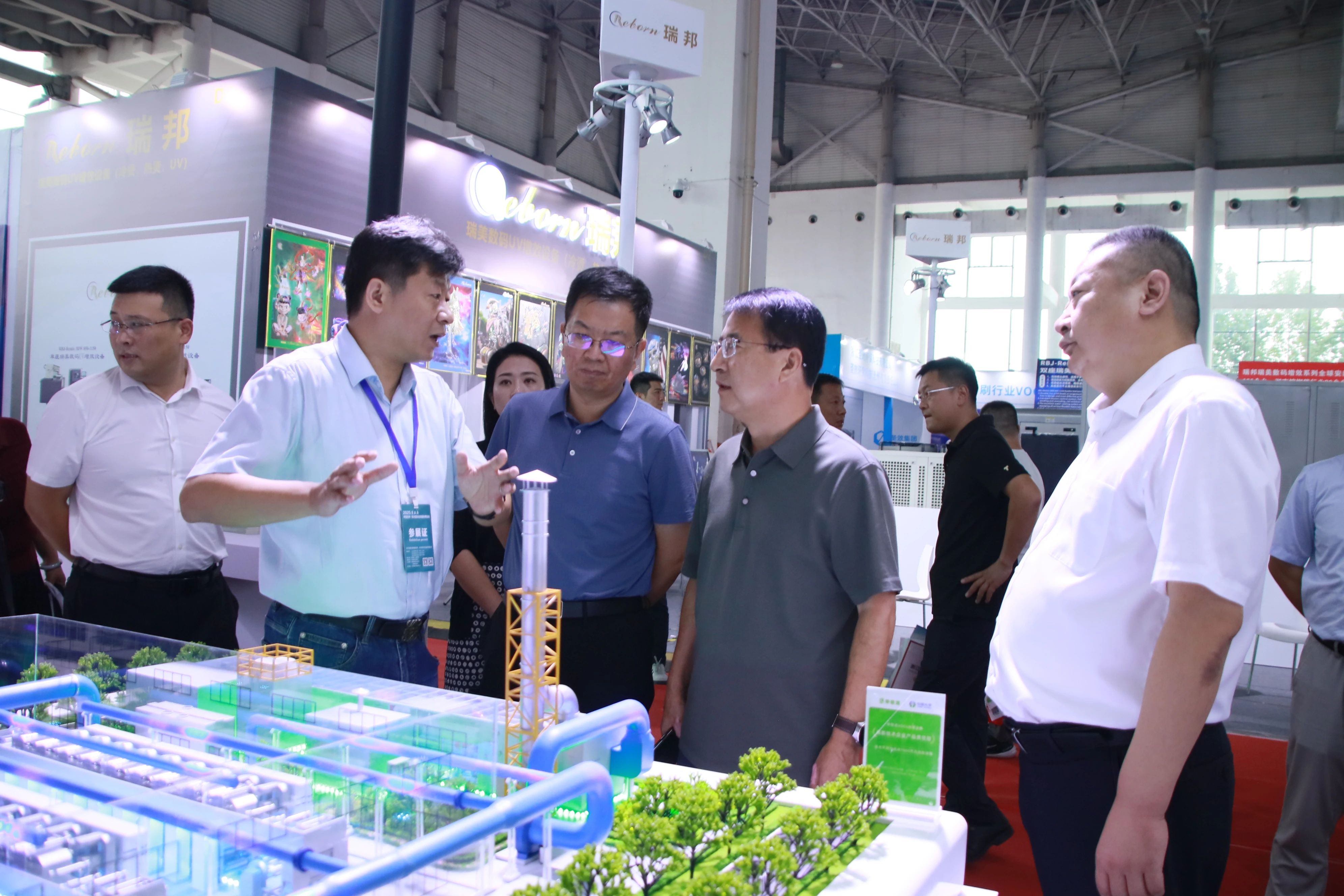 bat365正版唯一官网RARADD沧州首秀引爆全场！首日迎沧州市长率队巡馆